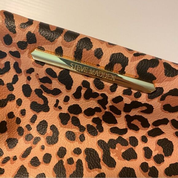 Steve Madden cheetah print make-up travel bag 6x9x6.5 - Picture 5 of 10